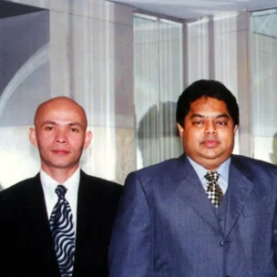 Unforgettable Defining Moments In Qnet History 2 where QNET adventure started Dato Sri Vijay Eswaran and Joseph “Japadas” Bismark